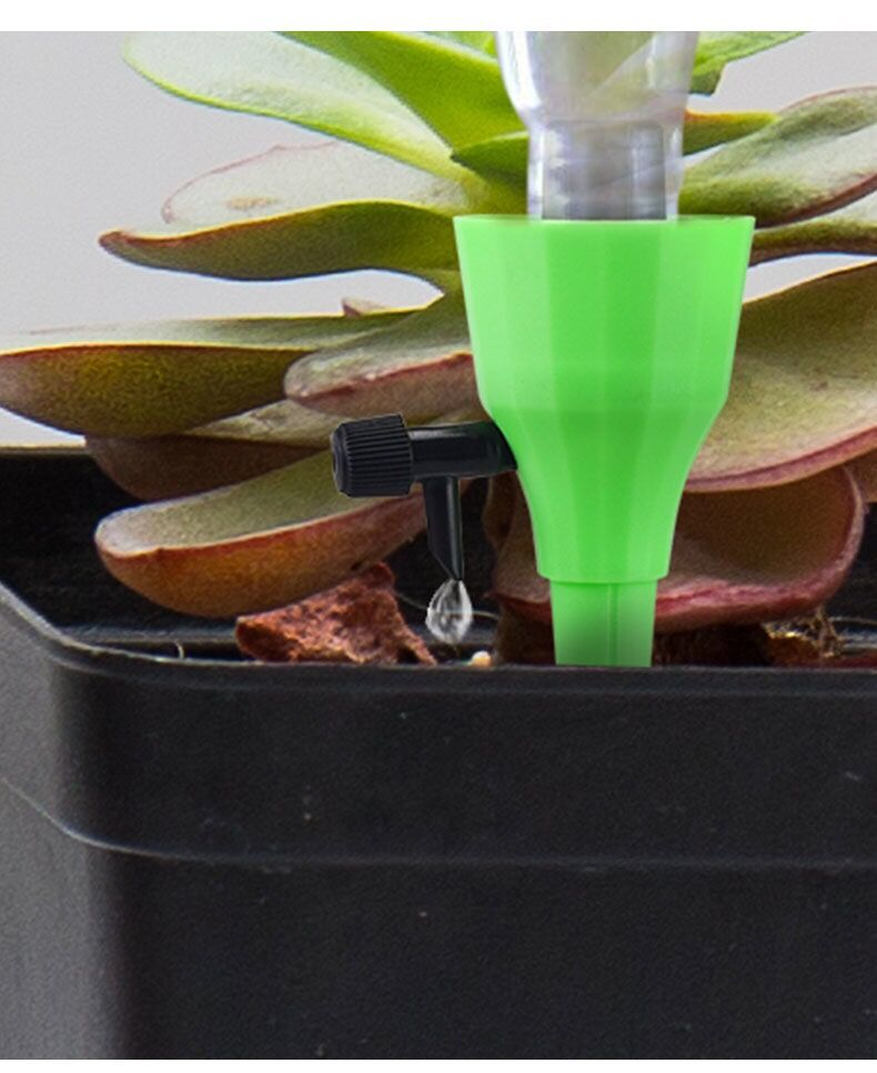 Plant water spike for bottles – Automatic drip irrigation for garden plants