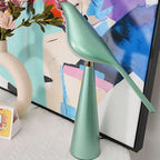 Serene Magpie Light