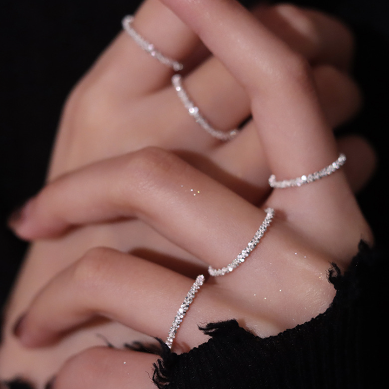 Simple thin glitter ring