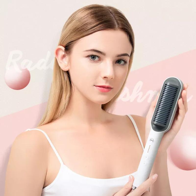 Hair straightening brush