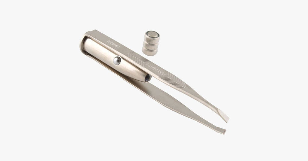 Tweezers for eyebrow hairs with LED light – Care made easier