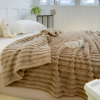 Warmth and Delicacy in a Luxurious Edition