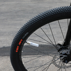 Bicycle tire flashing light