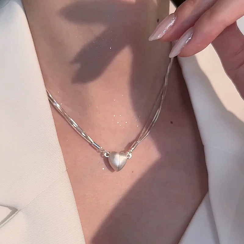 Necklace with magnetic heart pendant