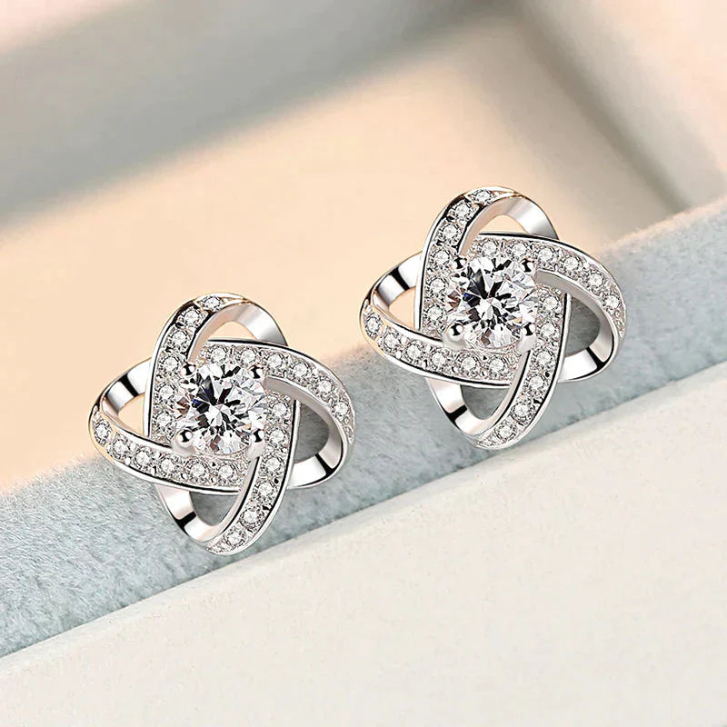 Charming Liebdesknoop Necklace and Earrings Set | The ideal gift!
