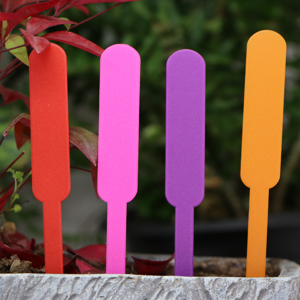 Colorful Plant Markers Made of Plastic – Weatherproof & Rewritable