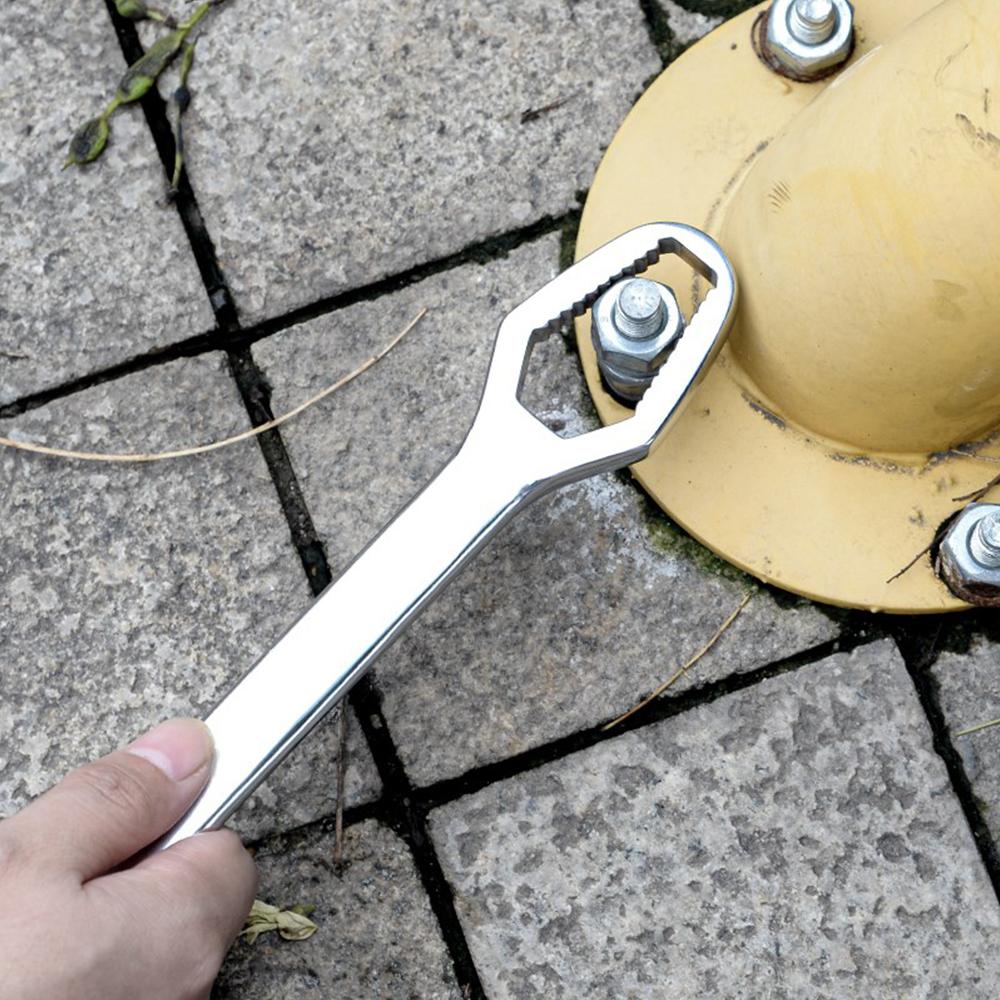 Universal Double Socket Wrench