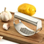 Manual Garlic Press made of Stainless Steel
