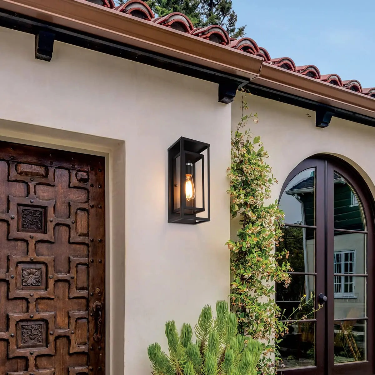 LuxaSconce | Wall light made of glass for outdoor use
