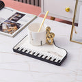 Pianissimo taste – elegant cup and tray set for music lovers