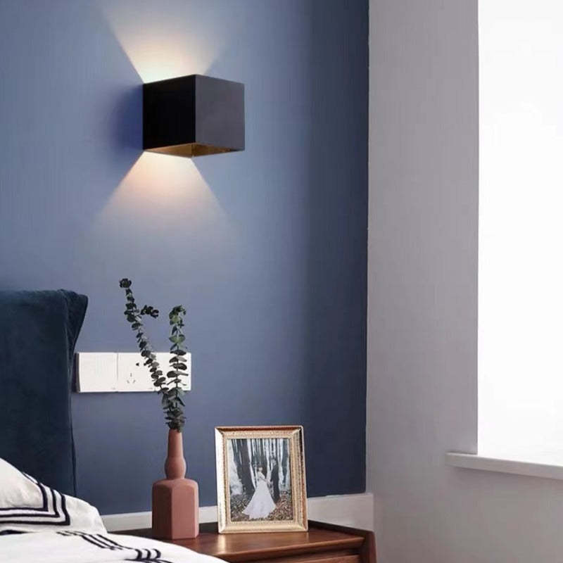 Modern Aluminum LED Wall Light – Waterproof