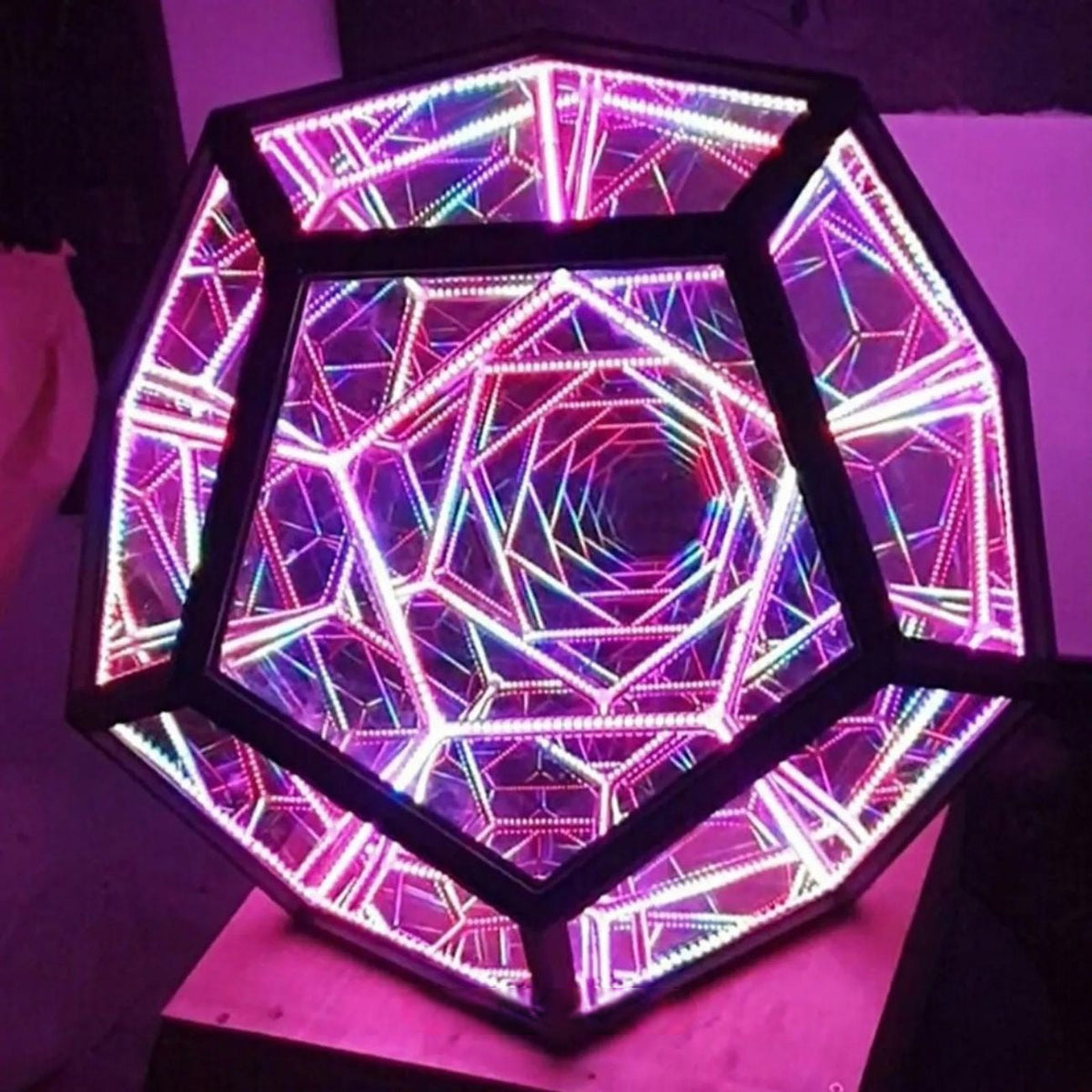 3D LED Light Ball with Depth Illusion – LumaCore