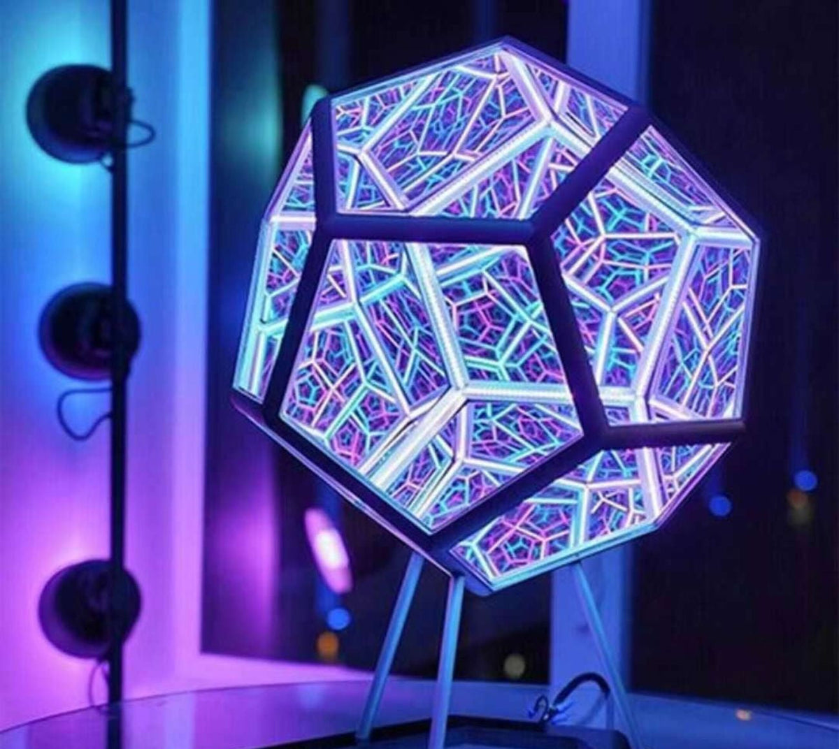3D LED Light Ball with Depth Illusion – LumaCore