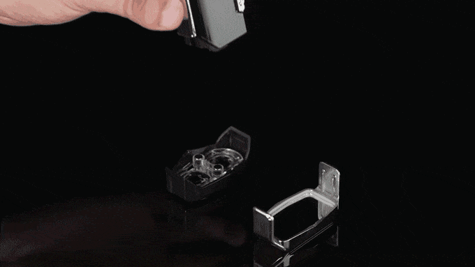 LuxRazor Elite Travel Razor | Compact magnetic design for effortless shaving on the go