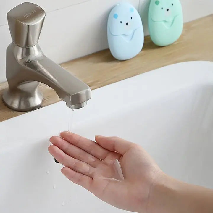 4 pieces | Travel soap leaves in case – compact, hygienic & practical