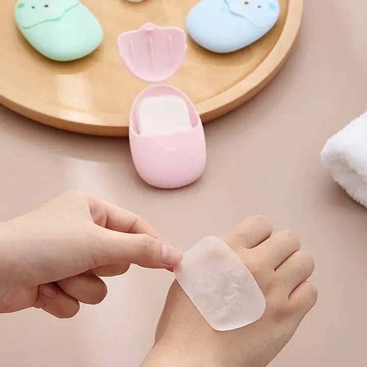 4 pieces | Travel soap leaves in case – compact, hygienic & practical