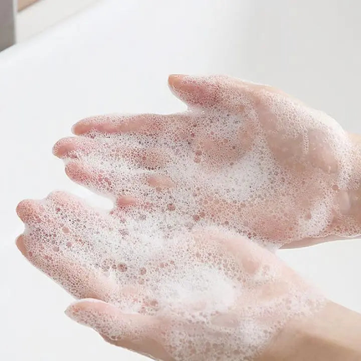 4 pieces | Travel soap leaves in case – compact, hygienic & practical