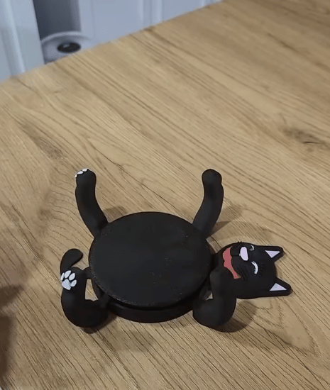 CozyPaw – Protect surfaces with adorable cat-shaped coasters