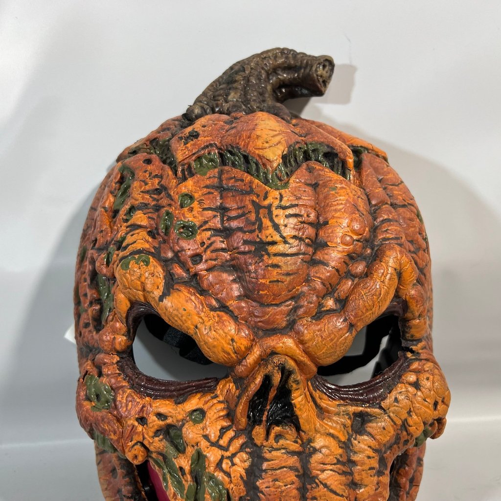 PhantomPumpkin Ani-Motion Mask — Bring your horror to life and make everyone tremble with fear!