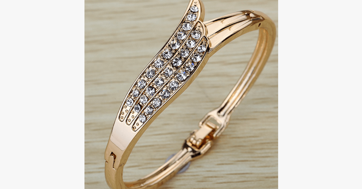 Angel Wing Bracelet - Perfect for special occasions