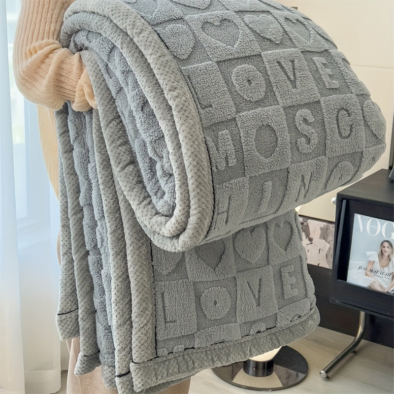 CozyCoral – Luxury Fleece Blanket for All Seasons
