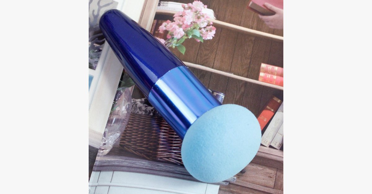 Sponge Foundation Round Makeup Brush - Perfect for Naturally Looking Makeup