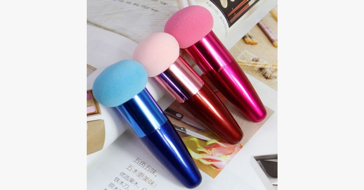 Sponge Foundation Round Makeup Brush - Perfect for Naturally Looking Makeup
