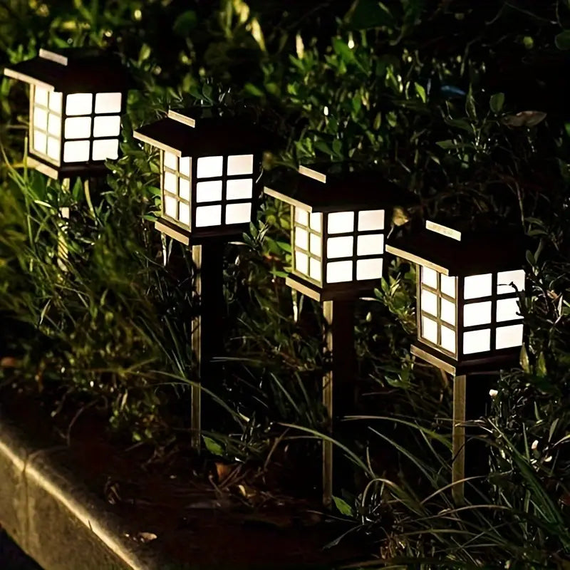 Solar Garden Lights in Lantern Style – Waterproof LED Path Lighting for Outdoor Areas