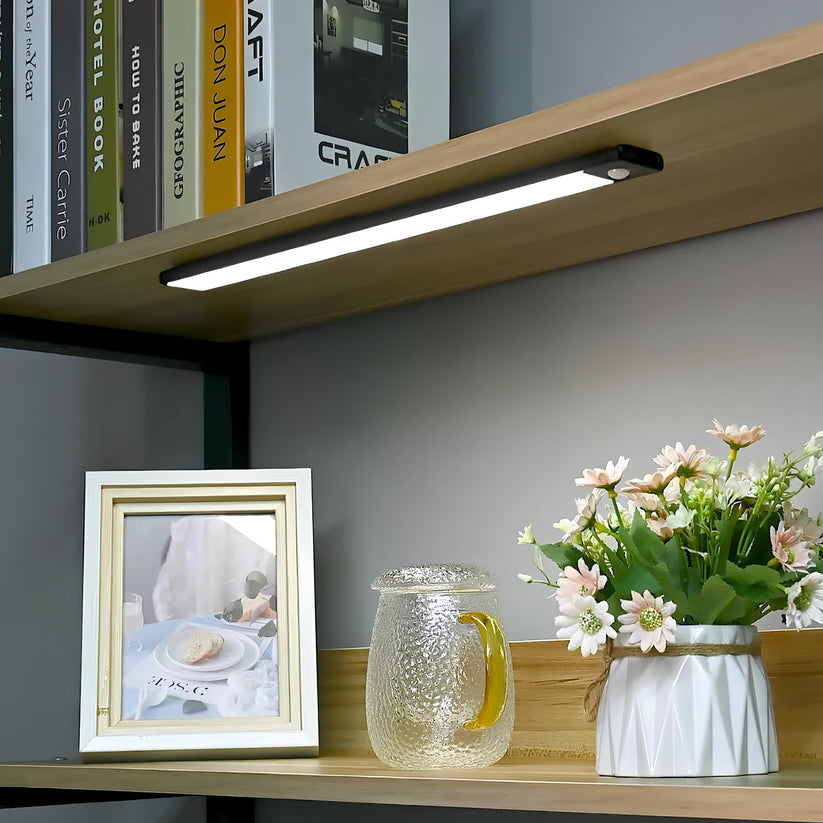 Modern Wall Lamp | Elegant, wireless and functional