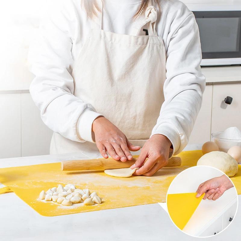 Non-stick silicone baking mat