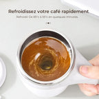 Cup with automatic stirring