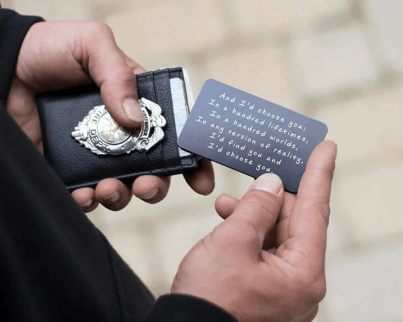 Anniversary gifts for couples, long-distance use wallet card for him