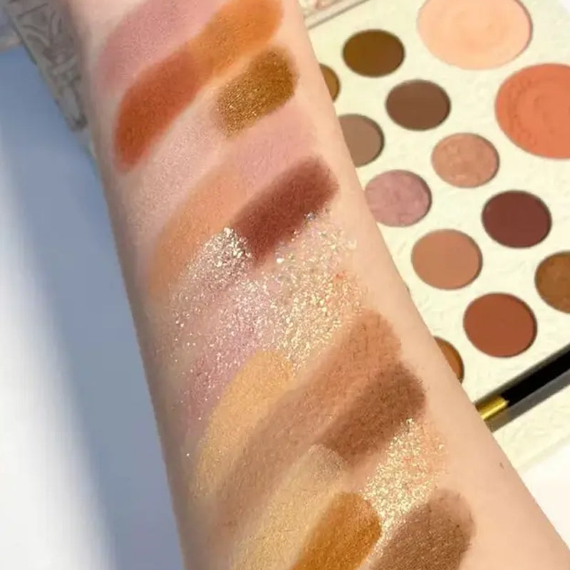 Unwavering Oath Eyeshadow Palette