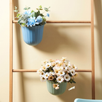Wall-mounted trash can for the kitchen