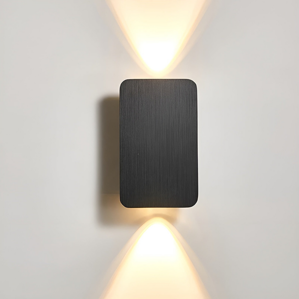 Minimalistic LED Wall Lamp