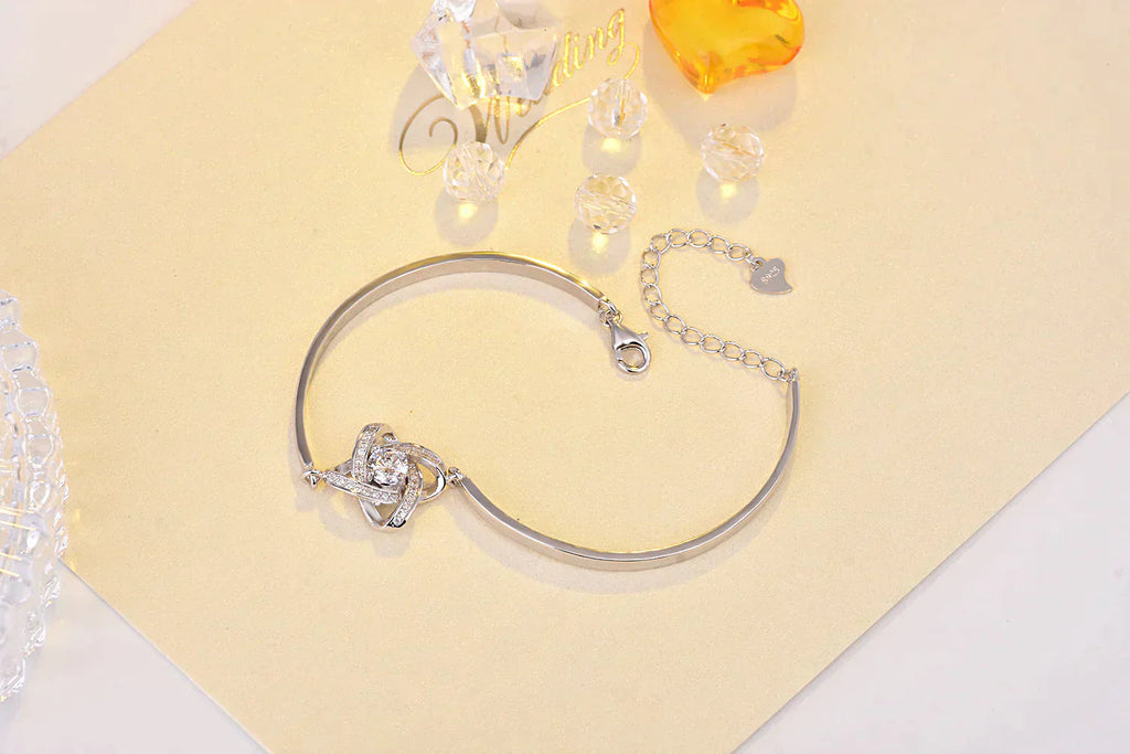 Stylish Love Knot Bracelet | Perfect for Daily Wear Enjoyment!