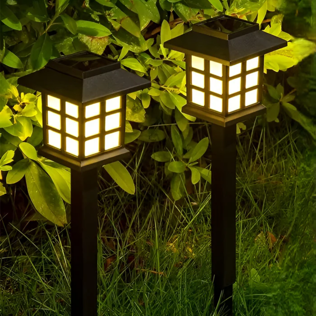 Luxury Outdoor Lamp Black Solar Powered
