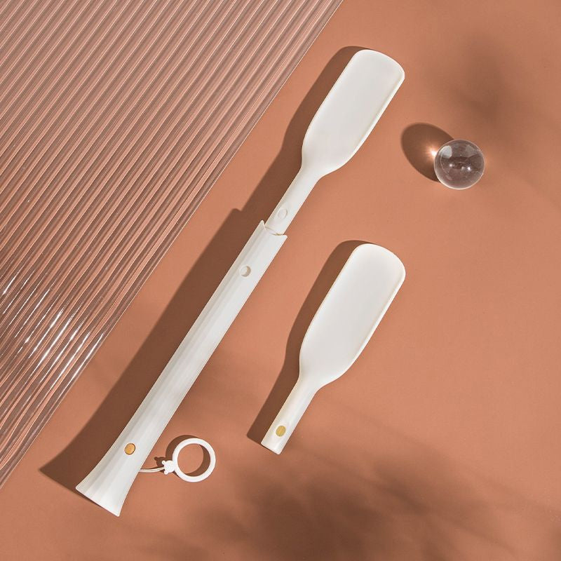 Telescopic adjustable length shoehorn