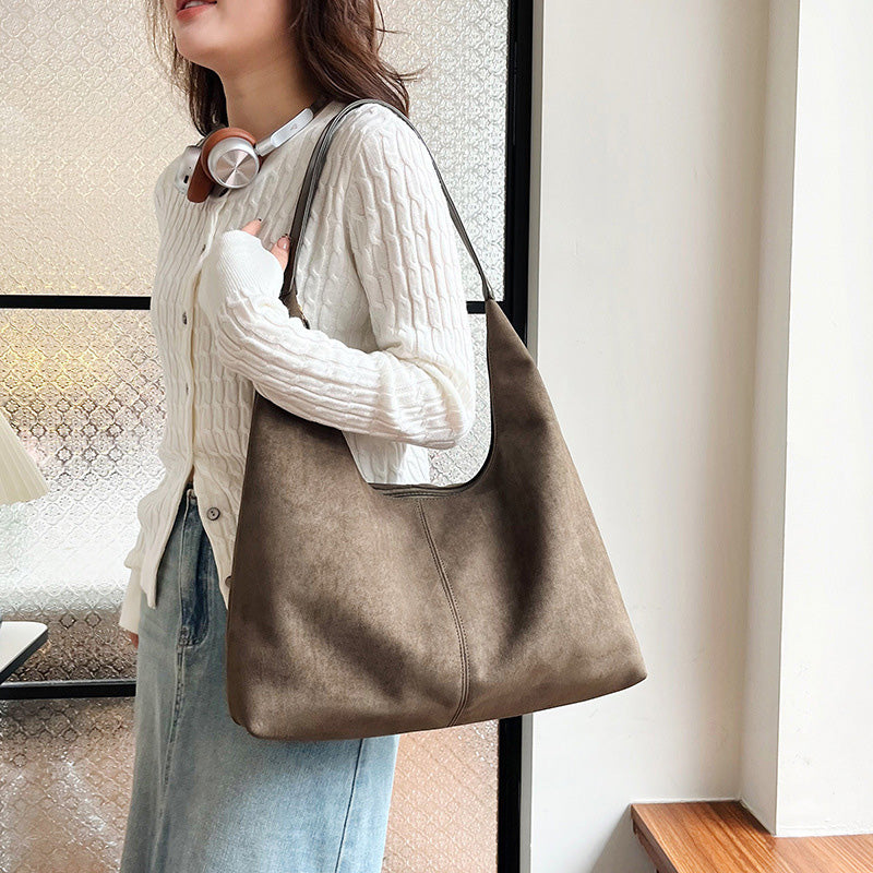 Suede messenger bag with large capacity
