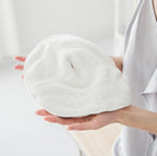 Moisturizing facial towel made of coral velvet