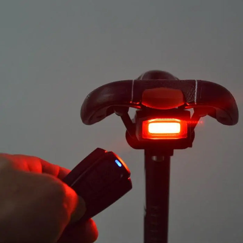 Intelligent sound and light alarm rear for bicycle