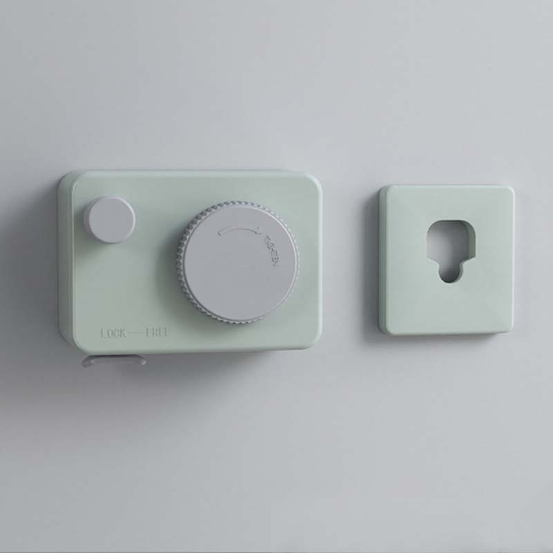 Invisible retractable laundry line