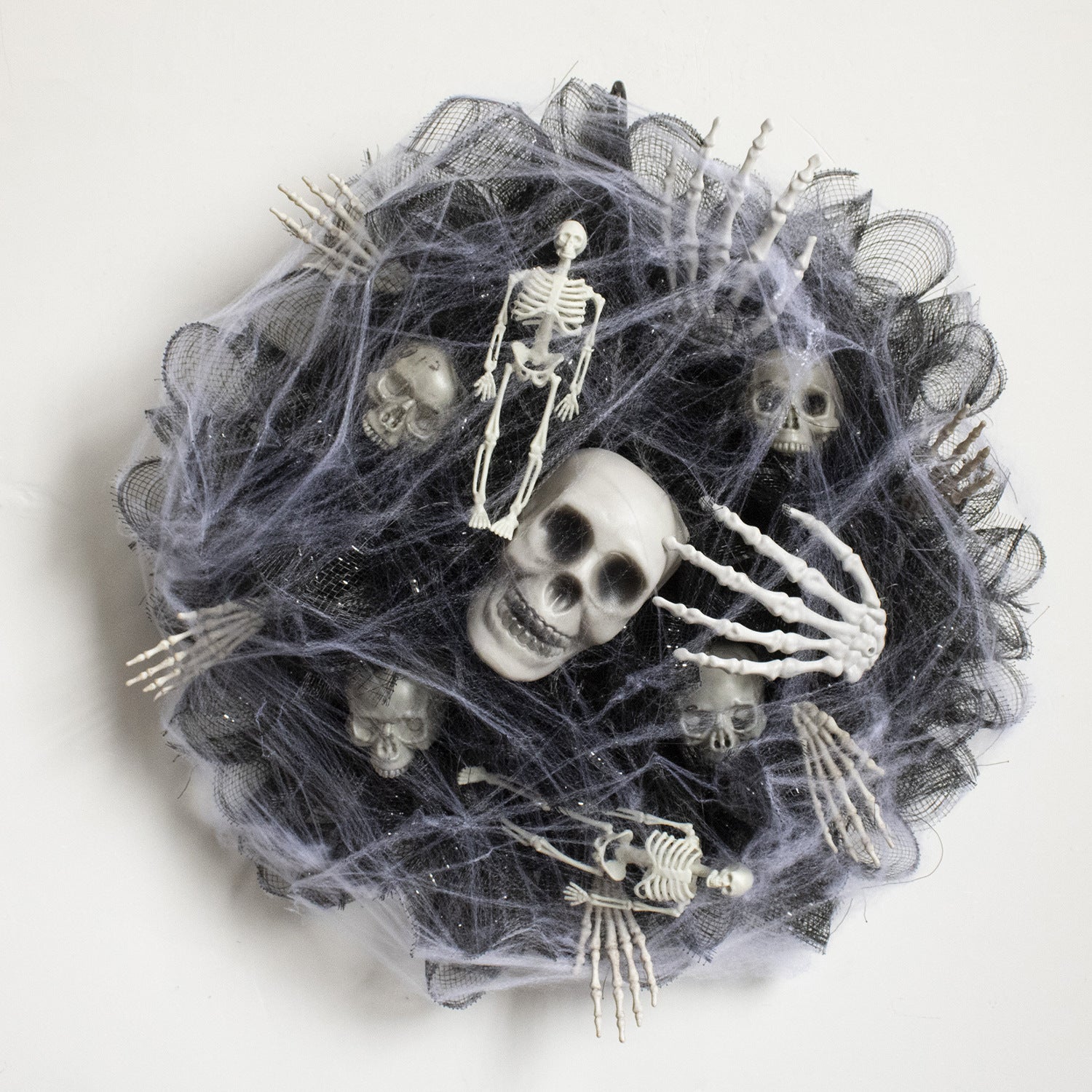 Halloween Wreath – Mesh Skull Garland for Door and Wall Decoration