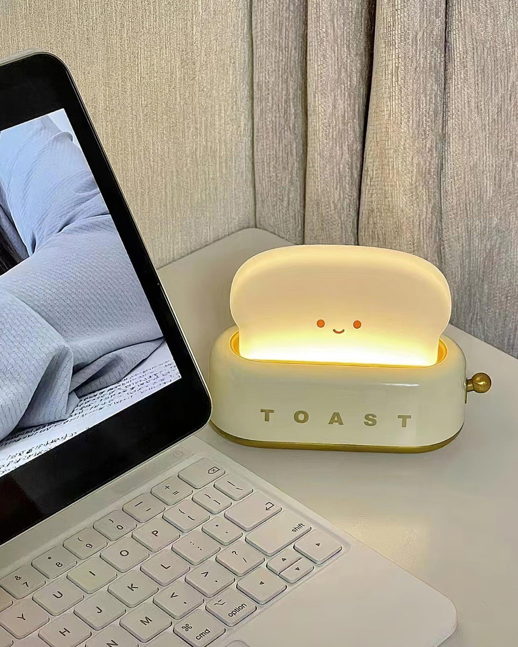 GlüGlow — Transform any room into your personal relaxation oasis with soft, ambient light