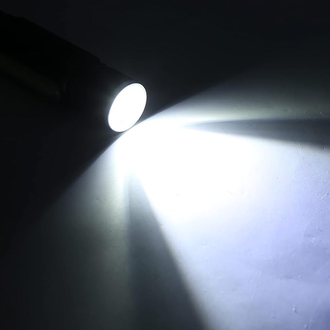USB Rechargeable Magnetic Flashlight – LED Emergency Light with Magnet and Carry Strap