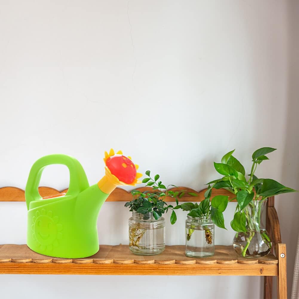Children's watering can with flower mouth – Colorful plastic watering can for little gardeners