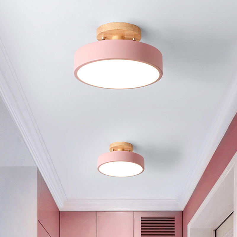 Scandinavian LED Ceiling Light with Wood | Modern Drum Shape for Hallways and Entrances | Energy-Efficient Lighting