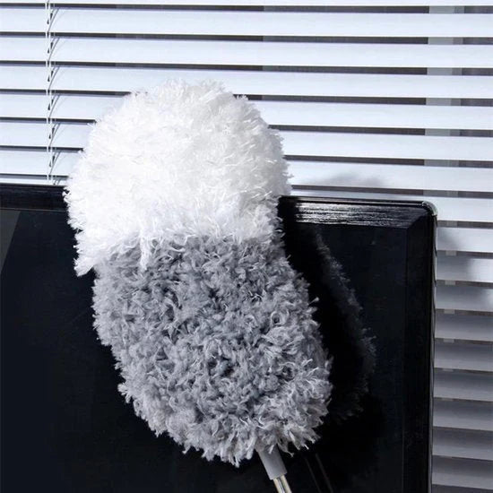 Expandable Duster with Extension Pole for Corners and Ceilings
