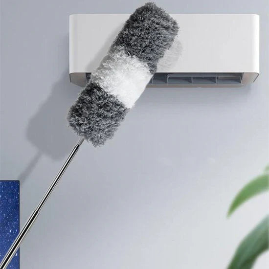 Expandable Duster with Extension Pole for Corners and Ceilings