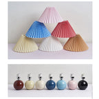 Nordic minimalist 1-light table lamp made of ceramic with pleats